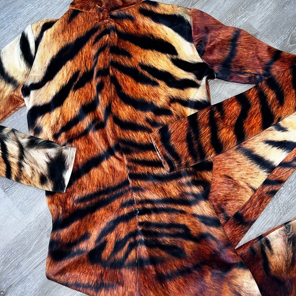 Velvet Tiger Bodysuit - Picture 4 of 12
